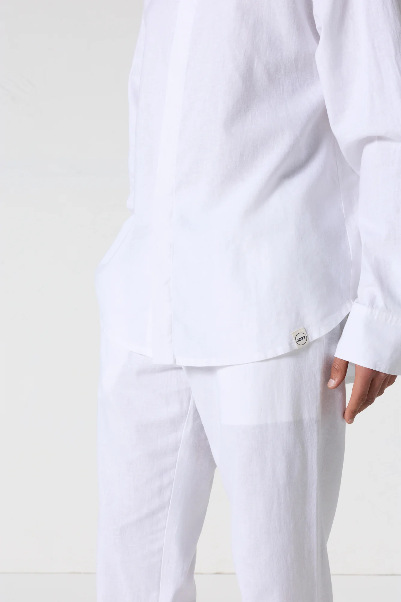 Chemise mixte en lin Blanc Calypso - Image 10