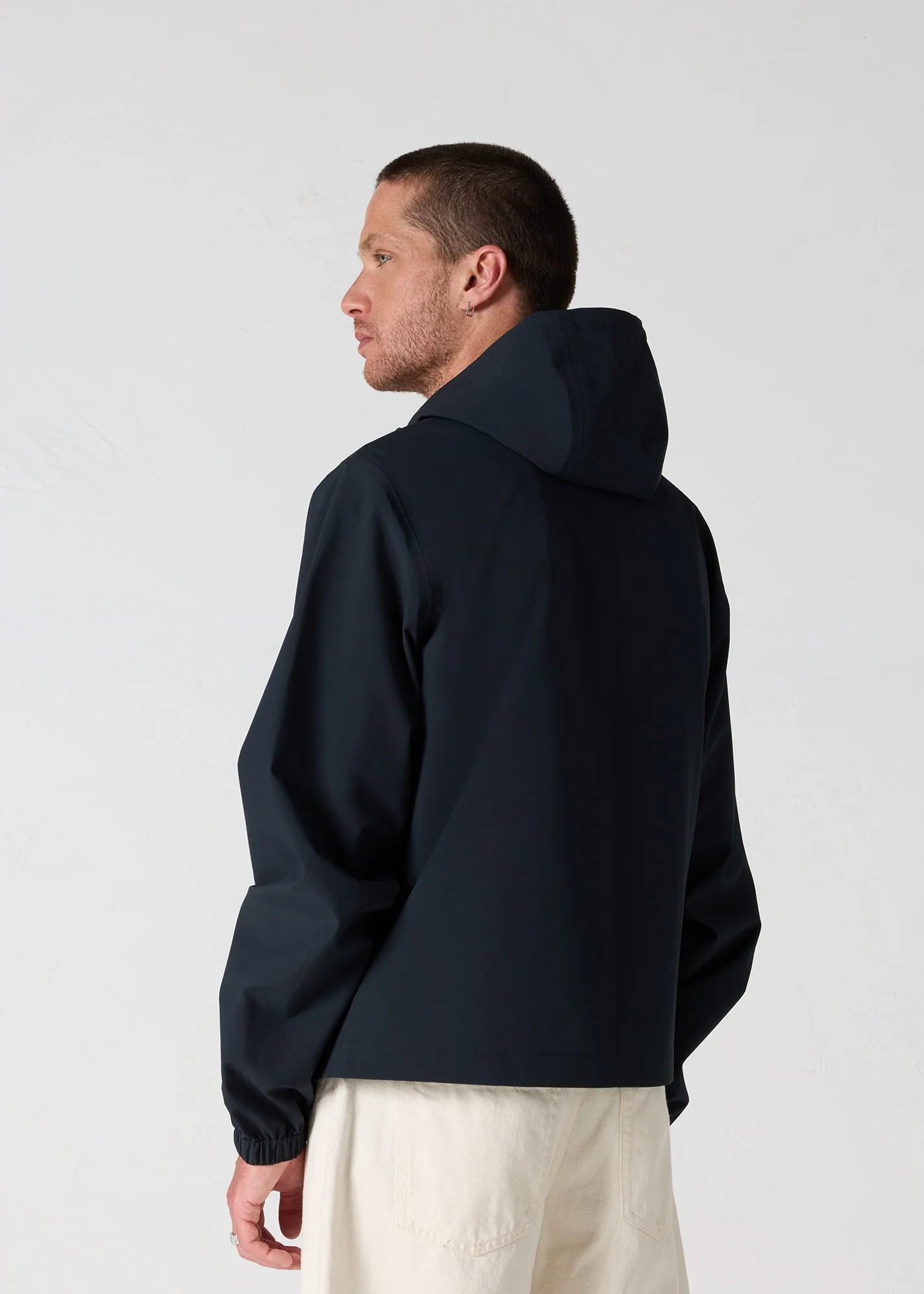 Imperméable à capuche Noir Noste - Image 4