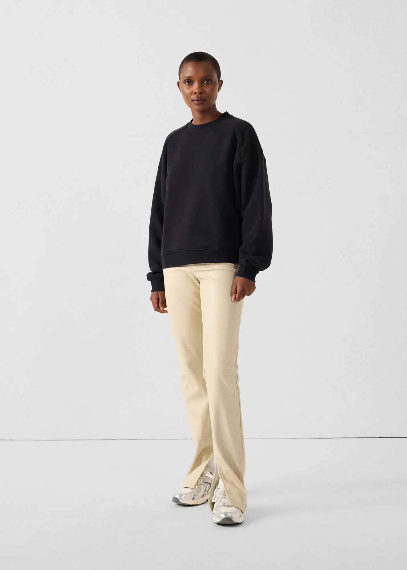 Sweatshirt Noir Marlene - Image 3