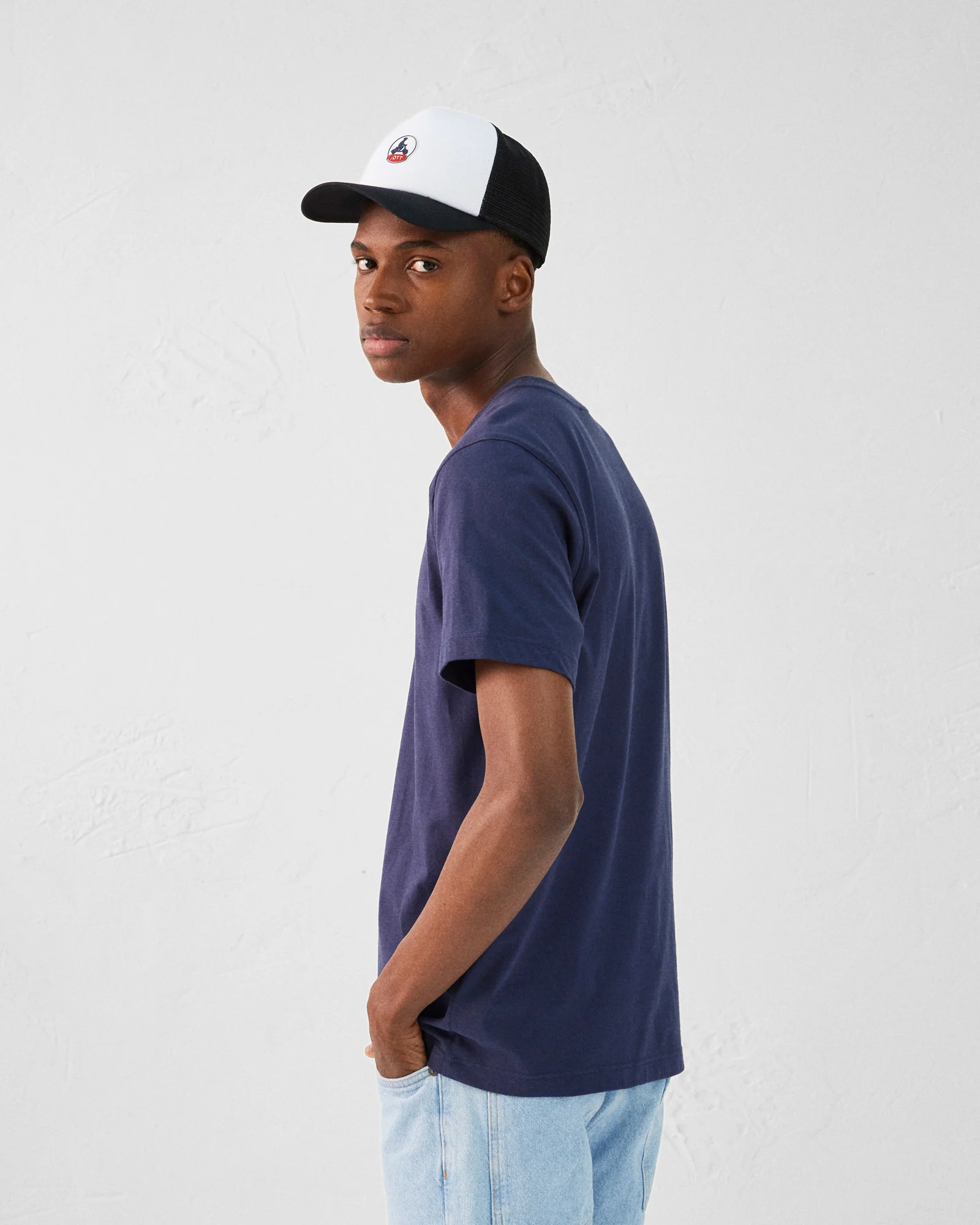 T-shirt col rond homme en coton Marine Pedro - Image 4