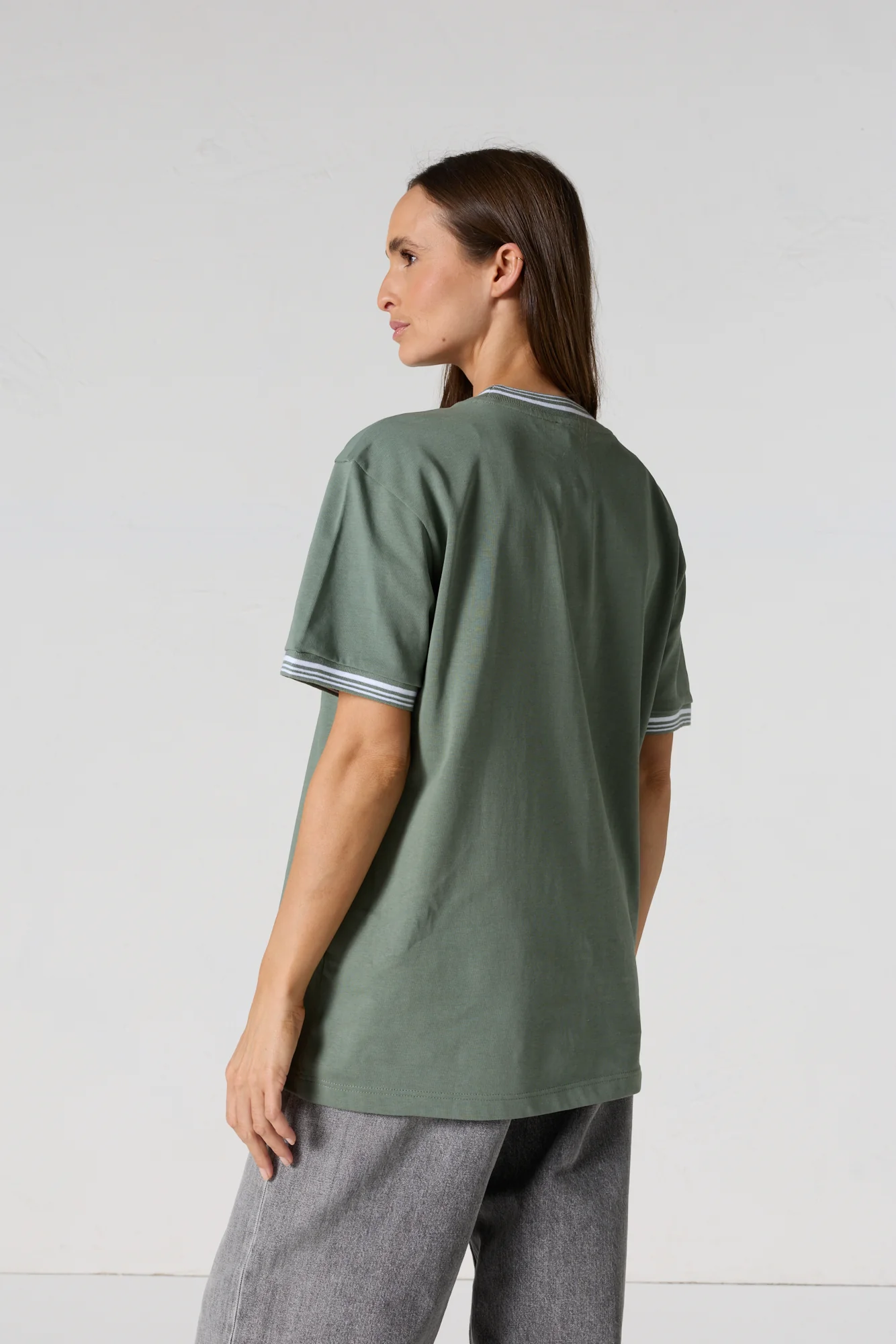 T-shirt col rond mixte Vert sauge Ley - Image 10
