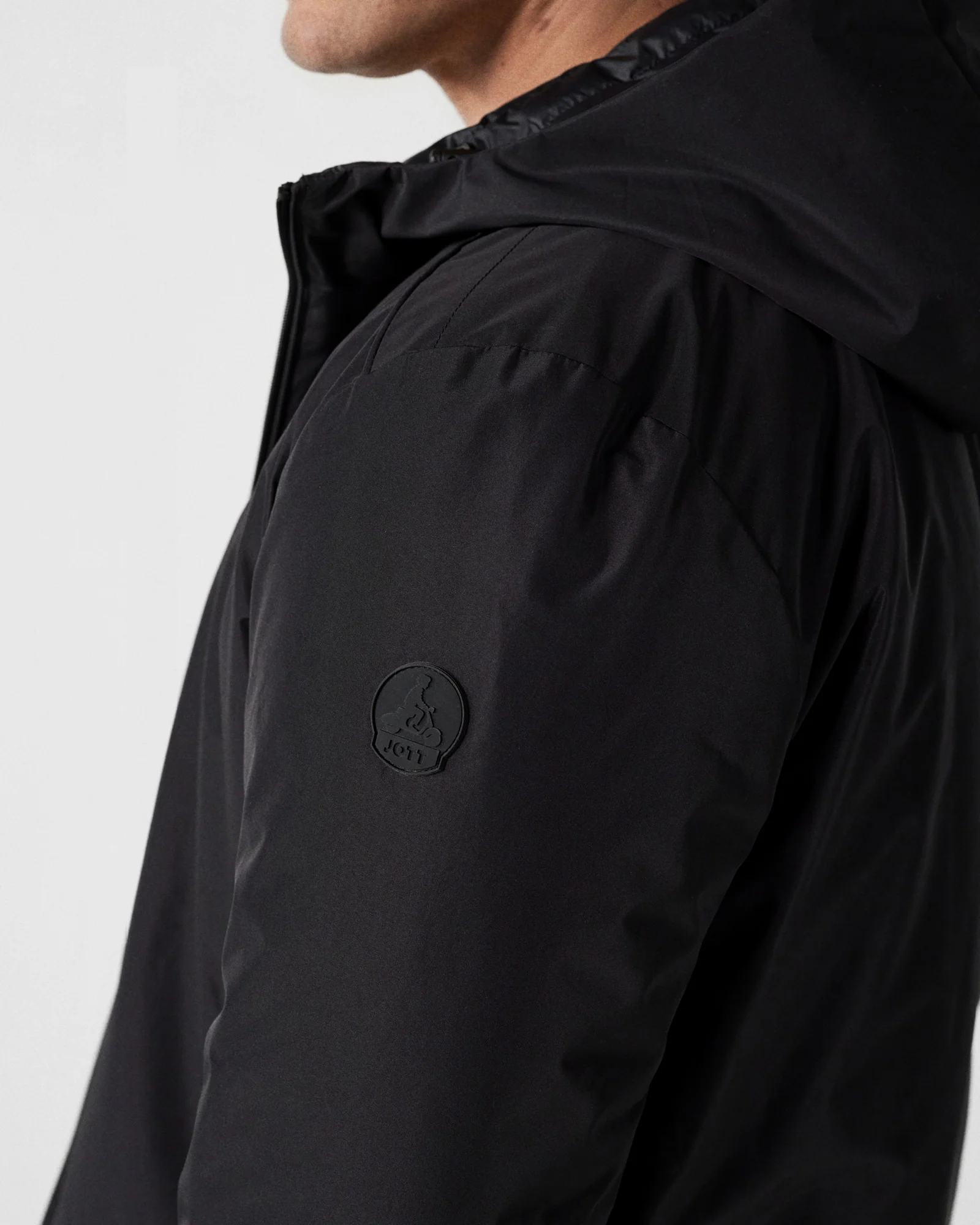 Veste ultralégère à capuche Noir Arcadi - Image 2
